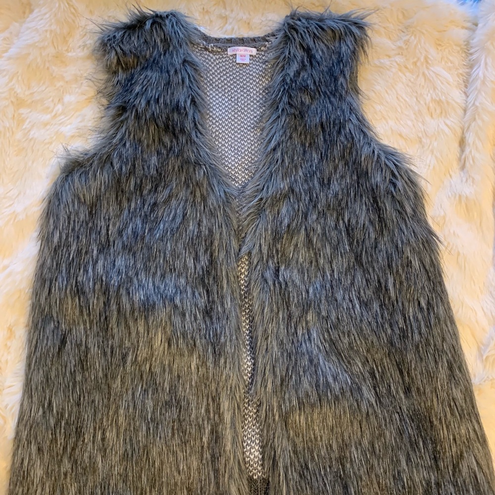 Faux fur vest